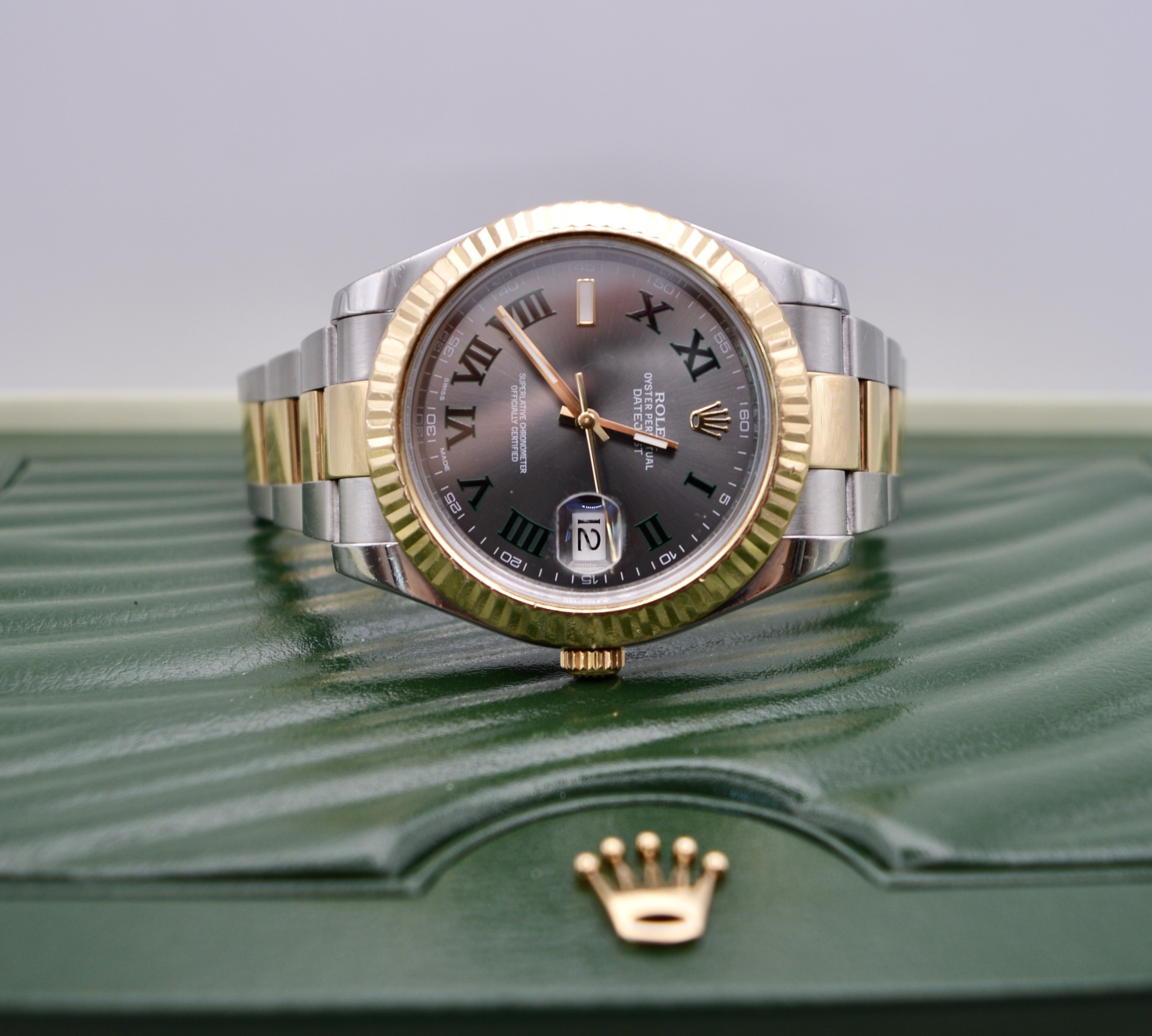 Datejust 40mm on sale